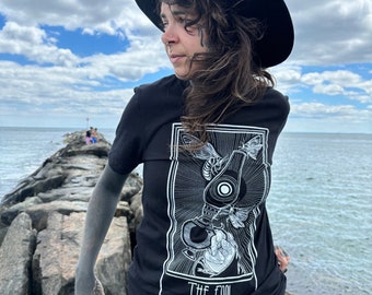 The Fool Tarot Card T-Shirt