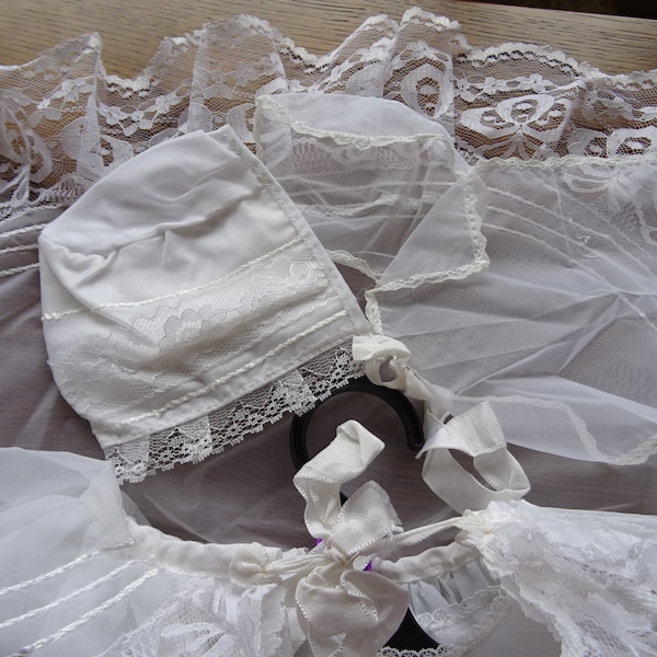 Vintage Christening Gown with Cape and Bonnet in Great Condition.