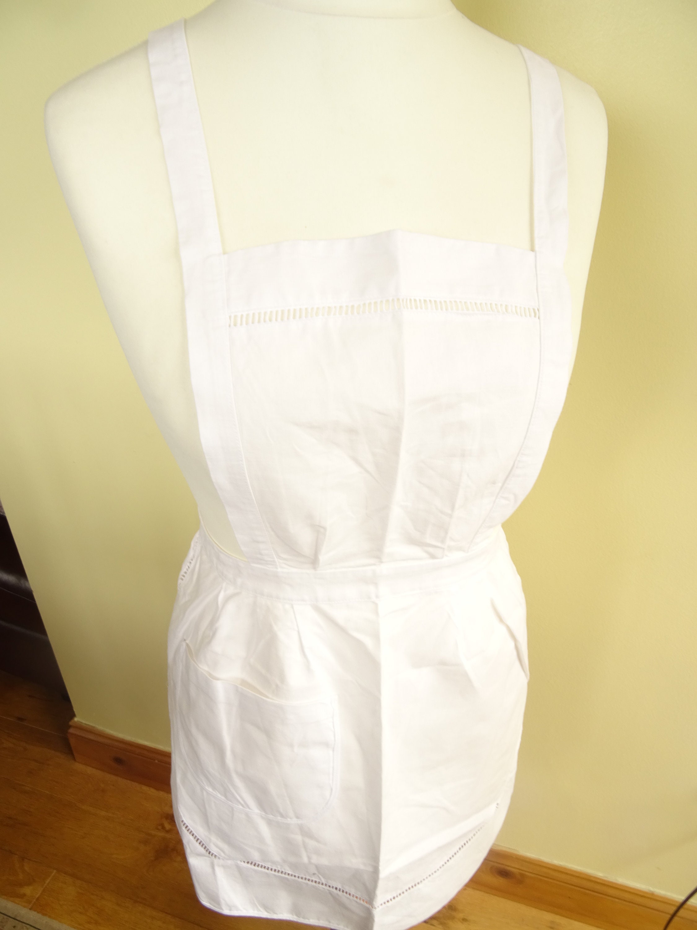 Vintage Aprons, Retro Aprons, Old Fashioned Aprons & Patterns Vintage Short White French MaidsCafe Apron From The 1930s40S $39.64 AT vintagedancer.com
