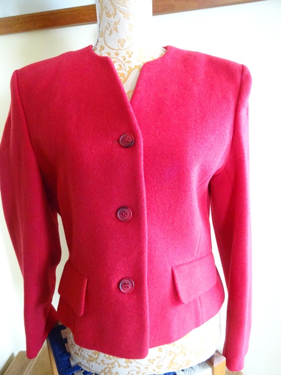 ladies short fitted jackets