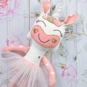 PINK TEXTILE UNICORN, Einhorn Stofftier, Stoffpuppe, Stoffpuppe, Stoffpuppe, Stofftier, Stofftier, Stofftier, Stoffpuppe, Stofftier, über 1 über 3 Größen erhältlich