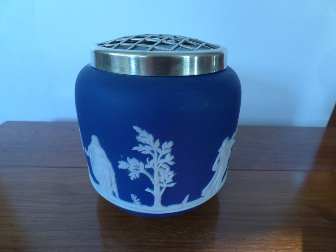 アンティーク アダムス ジャスパーウェアの花瓶と真鍮のカエル - Etsy 日本