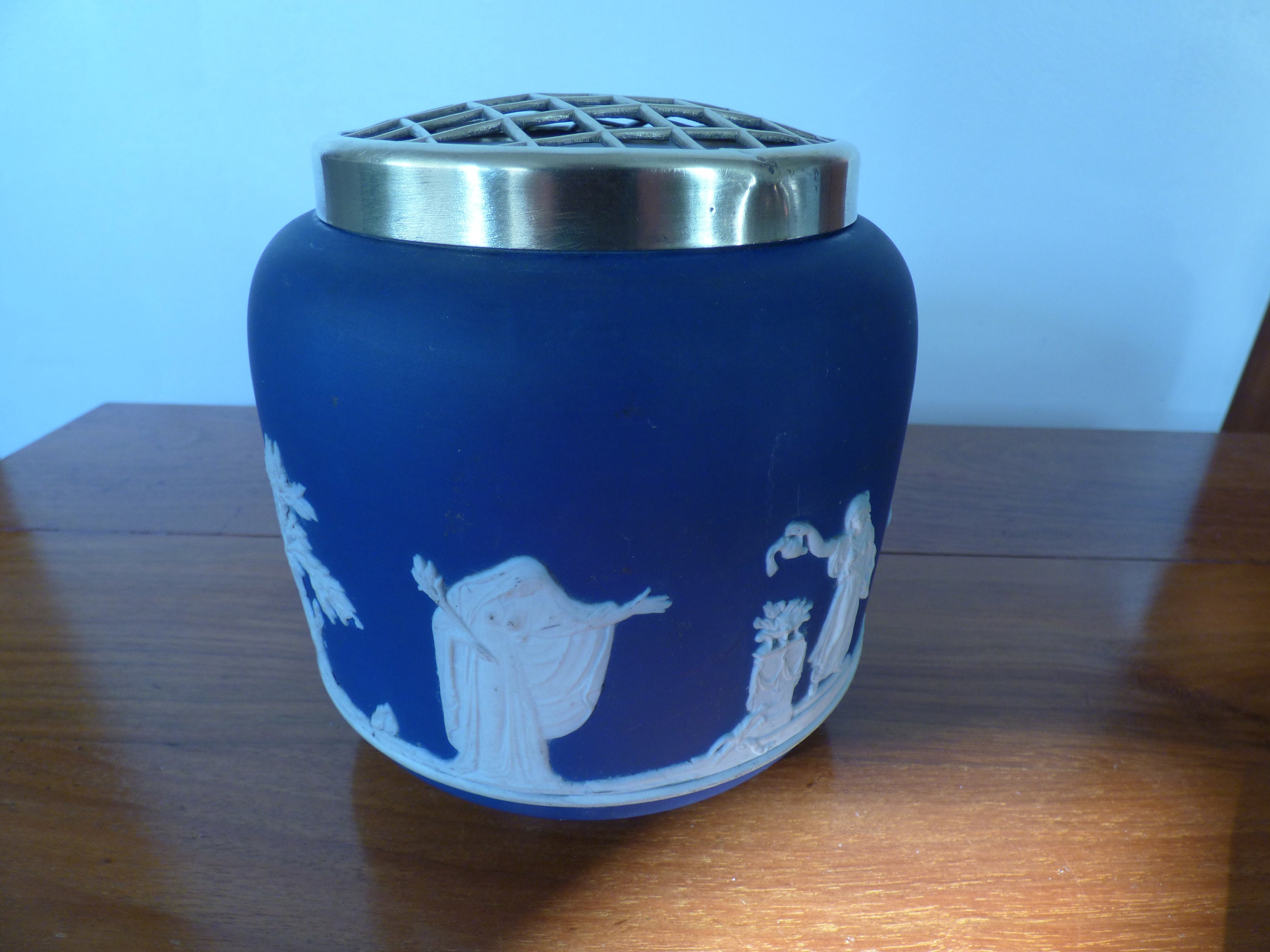 アンティーク アダムス ジャスパーウェアの花瓶と真鍮のカエル - Etsy 日本