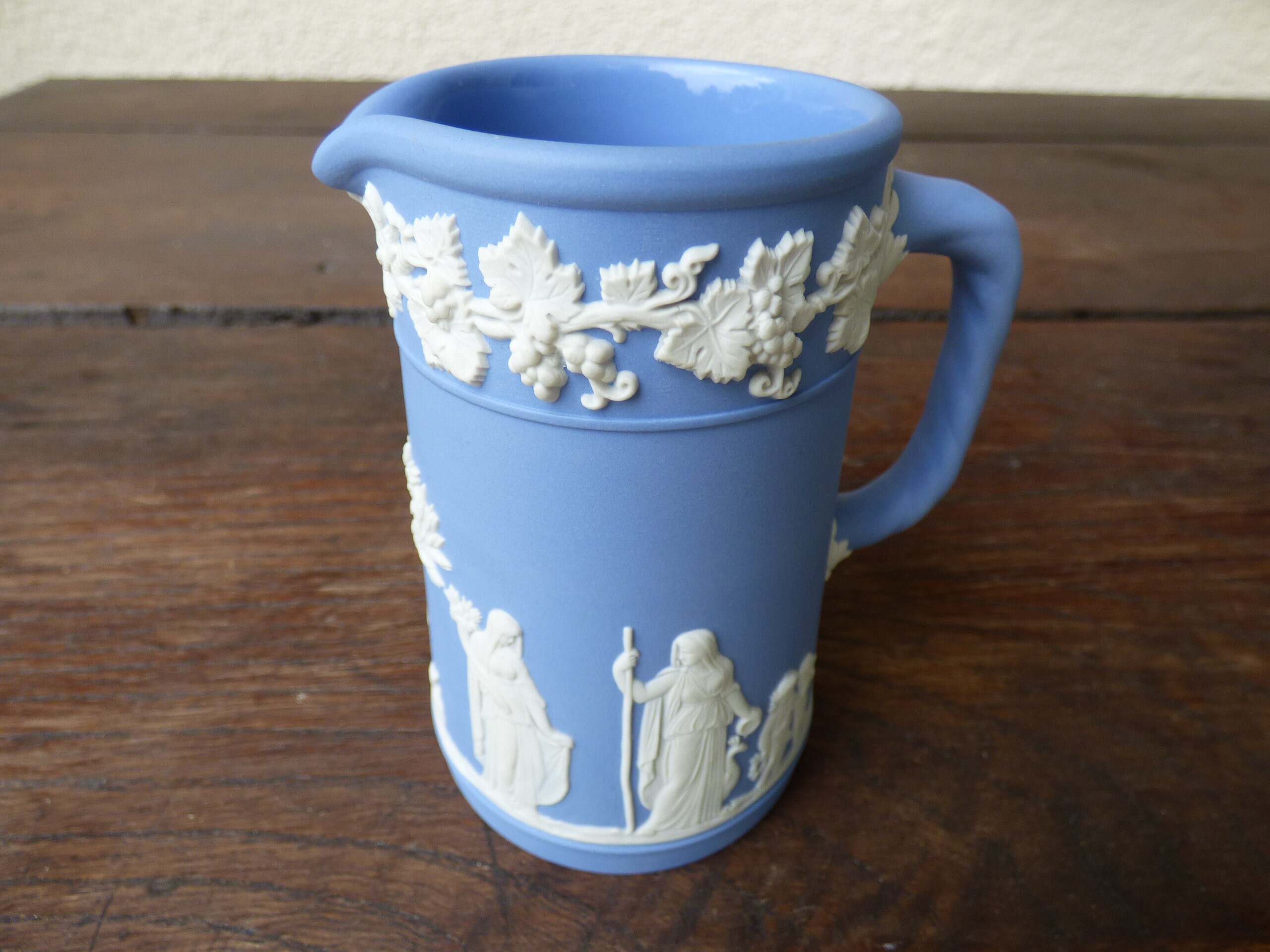 Wedgwood Blue Jasperware Lait/Crème Jug