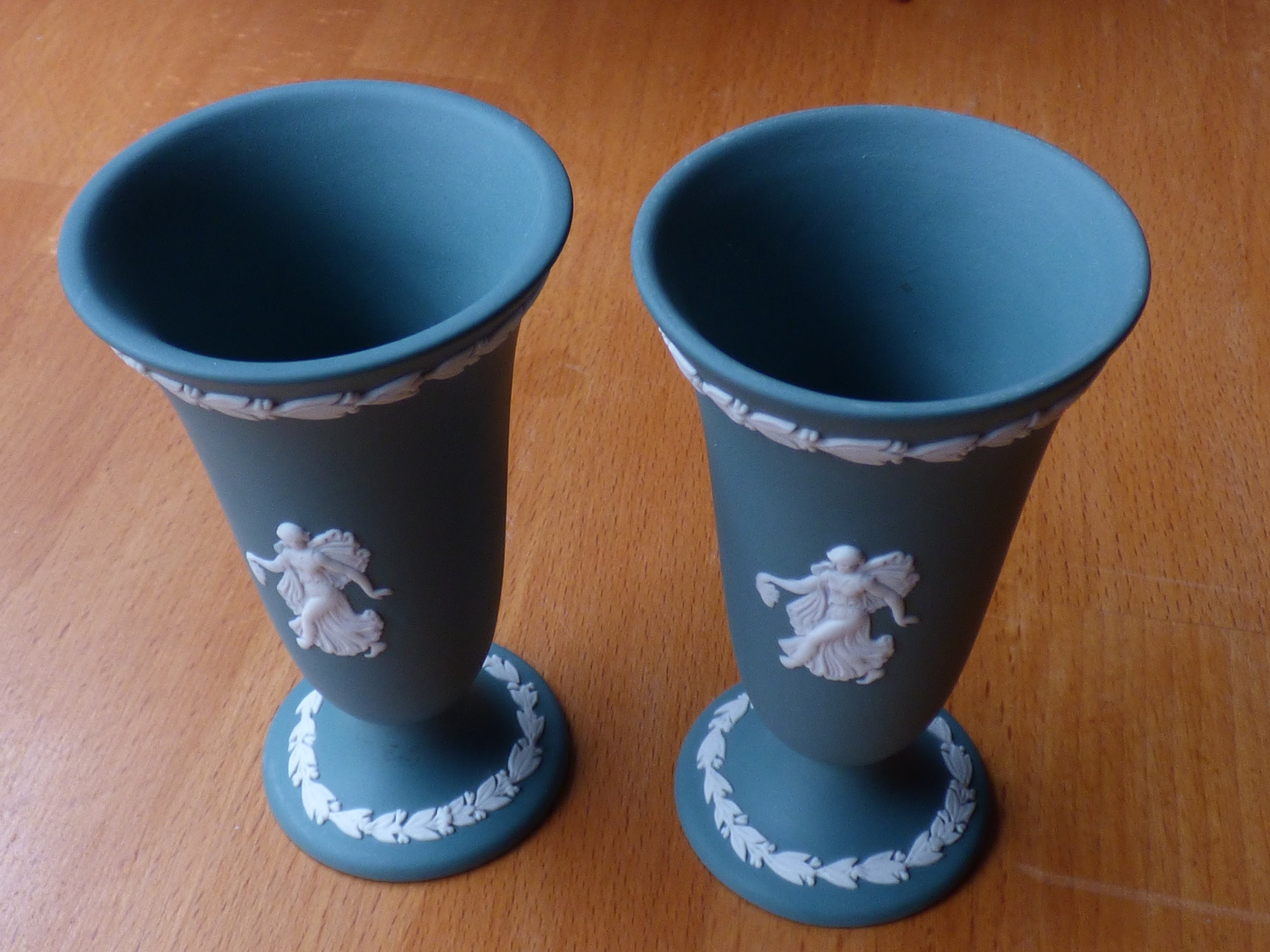 Paire de Vases Wedgwood Rare Teal Green
