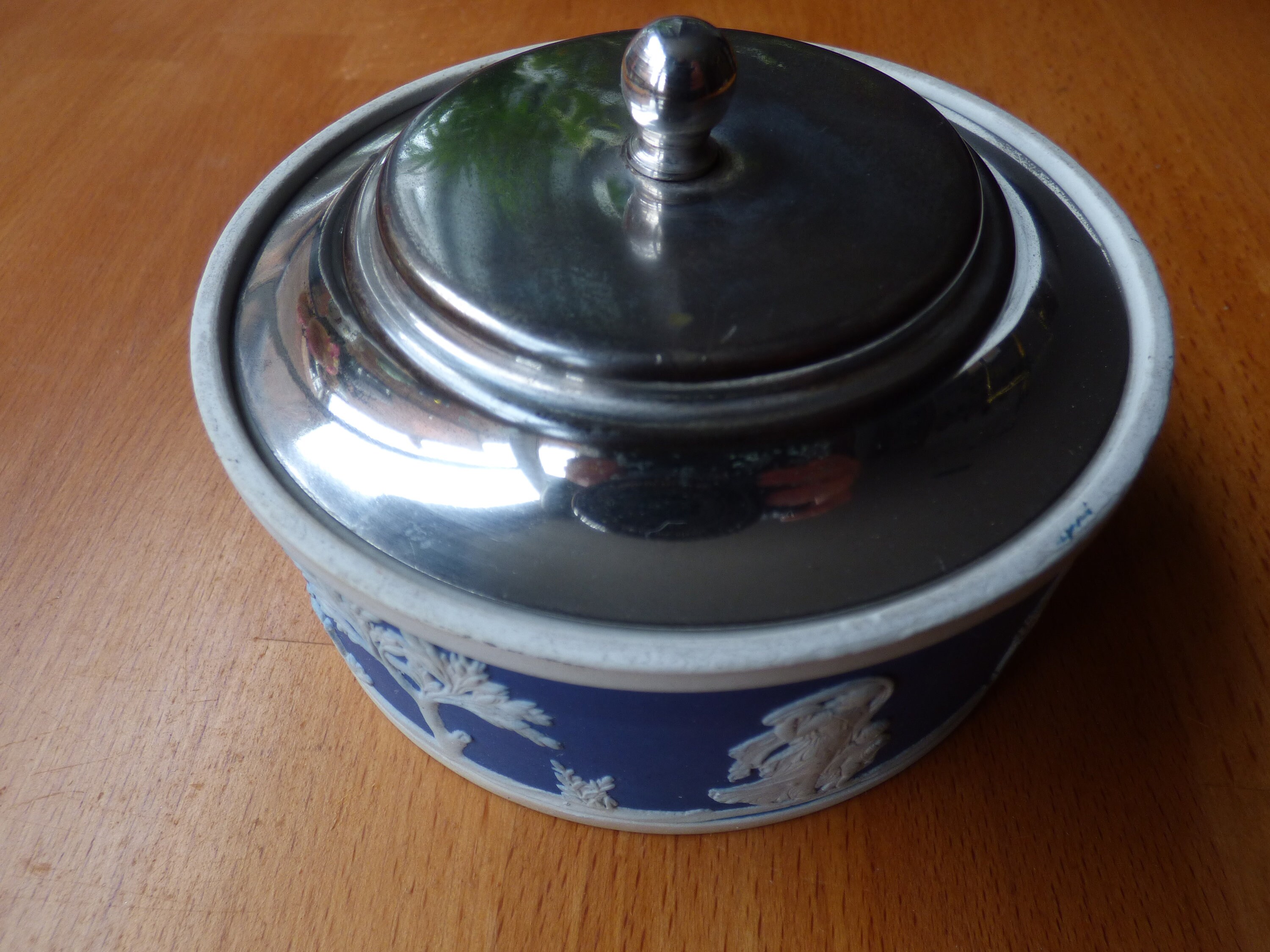 Plat de Beurre Ancien Wedgwood Blue Jasperware & Silver Plated