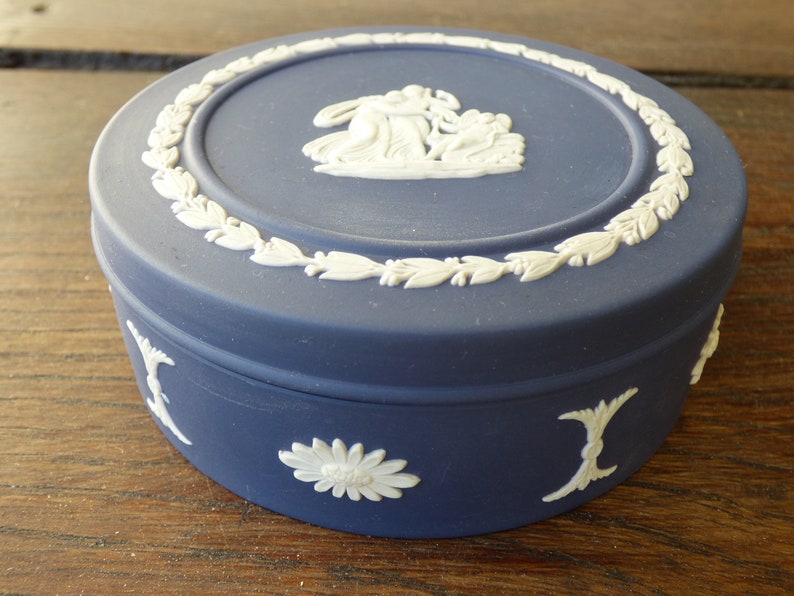 Wedgwood Rare Portland Blue Jasperware Lidded Pot - Etsy Canada
