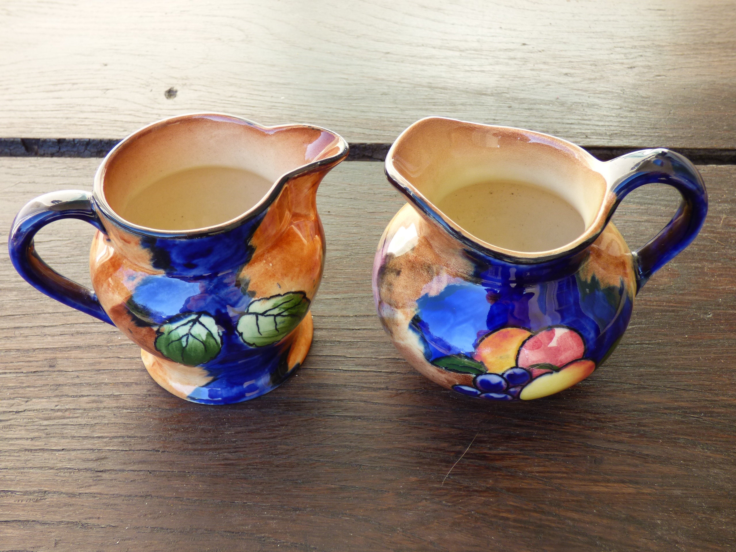 Paire de Cruches Art Déco Cream