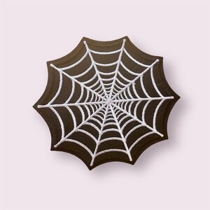 Écusson toile d'araignée à repasser, écusson toile d'araignée appliqué 9 cm, écusson toile d'araignée brodé, écusson pour vêtement, fournitures de couture, aucune écusson à coudre, motif d'Halloween
