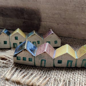 Ceramic Paintbrush Holder/Houses Artists Brush Rest/Bespoke Painters Gift/ Rustic Cottages Ornament image 9