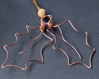 Hand Crafted Wire Holly Leaf Decoration/Copper Wire Hanging Ornament/Unique Decorative Christmas Tree Gift/Delicate Handmade Festive Accent
