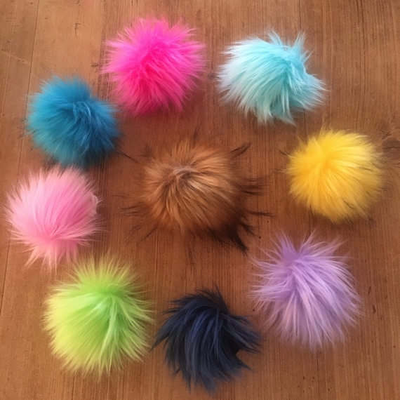 Mini / XS Luxury Pom Poms Extra Small Faux Fur Pom Poms Baby Pom Poms Tiny Pom  Poms Poms for Baby Hats Shoe Pom Poms 