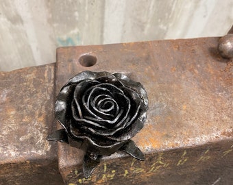 Stemless Iron Rose
