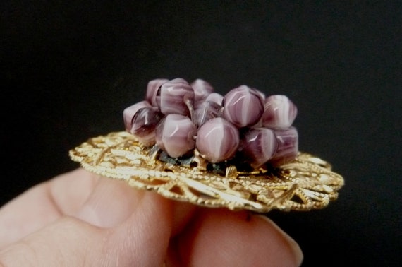Czech Brooch Gold Openwork Round with a  lilac gl… - image 9