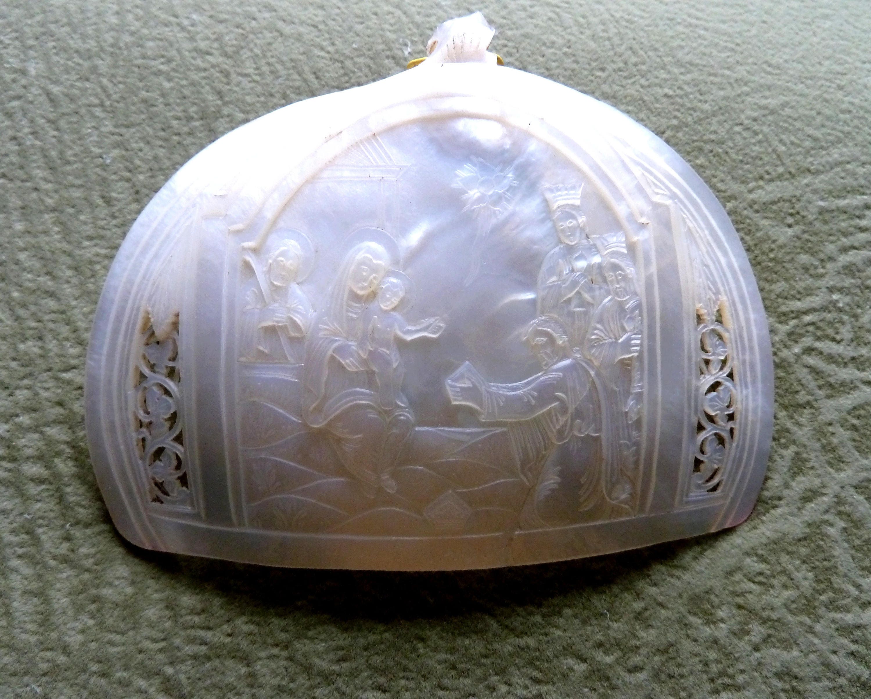 Mother of Pearl Icon Ancient Carved  Icon Adoration of the Mags Pilgrims Jewels Religiouse Icon For Orthodox Christians Collectibles Finding