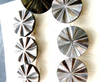 Carved Gray Mother of Pearl buttons Set of 9 Buttons Antiques for High Quality for Crafts Clothing Artisans & Sewing