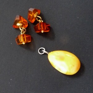 Bernstein Dreieck Manschettenknöpfe Männer vintage 1970er Jahre UdSSR Vintage kleine Manschettenknöpfe echtes baltisches Bernstein Dreieck Geschenk für Freund