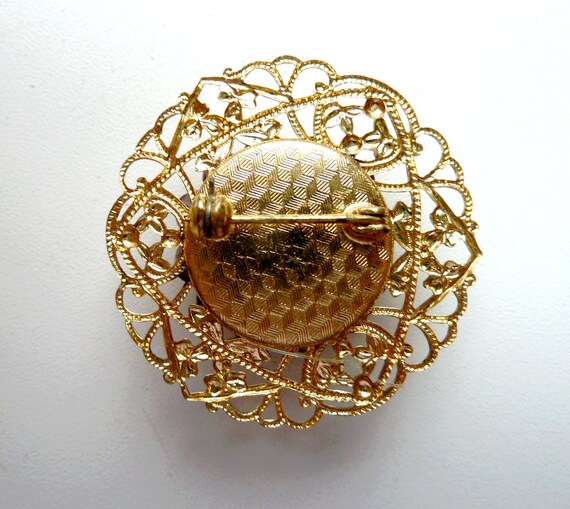 Czech Brooch Gold Openwork Round with a  lilac gl… - image 6