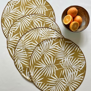 Waterproof Spill Proof Placemats Round Set 4 6 8 Easy Care Patio Summer Hosting Stain Resistant Place Mat Dining Outdoor Indoor Wipeable