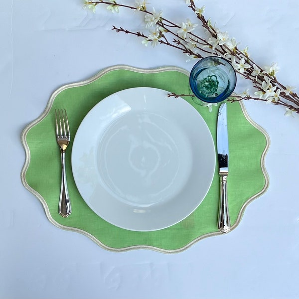 Green Placemat Set 4 6 8  Linen Scallop Embroidered Round Table Gift