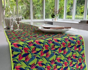 Waterproof Table Runner Summer Jungle Tropical Birds Leaves Easy Wipe Clean Green Pink Table Pool Party Decor Vinyl Table Linens Modern