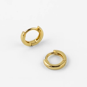 Huggie hoop earrings, gold huggie earrings, Silver tragus earrings, Helix earrings, Helix hoops, Tragus hoops gold, Dainty hoops