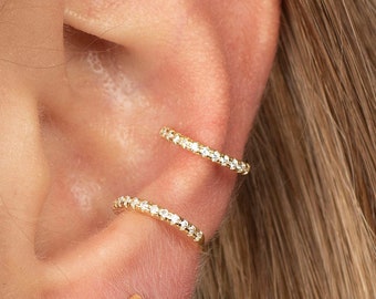 Tiny gold ear cuff, Dainty cuff, Conch cz ear cuff, Huggie cz ear cuff, Non pierced cz ear cuff, Dainty ear cuff, Gold ear cuff, Conch cz