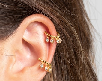 Ear cuff, Dainty gold ear cuff, Huggie ear cuff, Minimalist gold ear cuff, Cz gold ear cuff, Tiny ear cuff, Non pierce hoops, Conch ear cuff