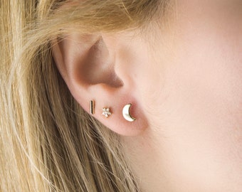 Moon gold stud earrings, Moon stud earring, Dainty stud earrings, 18k gold moon earrings, Delicate moon studs, Tiny moon stud earrings