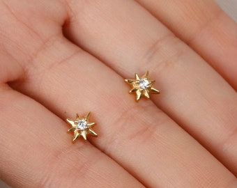Star cz earrings, mini star earrings, stud earrings, cartilage earrings, small earrings, modern cz earrings, Tiny earrings, Sparkling studs