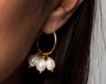 Pearl Hoop Earrings, Hoop Earrings, hoops earrings, Gold Hoops, Earrings, Big Hoop Earrings, Beaded Pearl Earrings, Pearl gold earrings