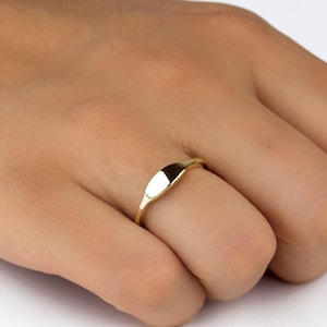 Pinky ring, Signet ring, Minimalist gold ring, Dainty signet ring, Pinky silver ring, Thin signet ring, Gold signet ring, Stacking ring
