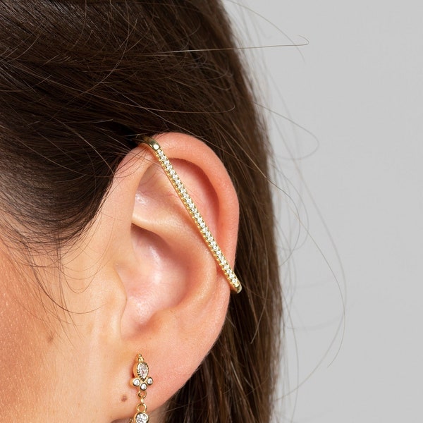 Cartilage ear cuff, Dainty ear cuff, Industrial ear cuff, Bar gold ear cuff, Cz ear cuff, Delicate ear cuff, Minimalist jewelry