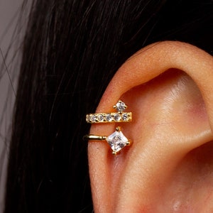 Cartilage earring, Double Ear cuff, Cz ear cuff, Dainty ear cuff, Minimalist ear cuff, Delicate ear cuff, Gold ear cuff,