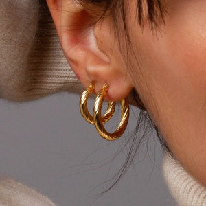 Gold Twisted Creolen: Dickes 18k vergoldetes Sterling Silber