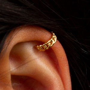 Ketting gouden oor manchet, niet doorboorde oor manchet, ketting oor manchet zilver, sierlijke oor manchet, kleine oor manchet, kraakbeen oorbel, kraakbeen oor manchet