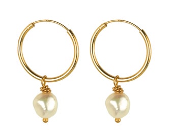 Pearl hoop earrings gold, Freshwater pearl earrings, 20mm hoops gold, Pearl jewelry, Dainty earrings, Delicate hoop earrings, Gold hoops