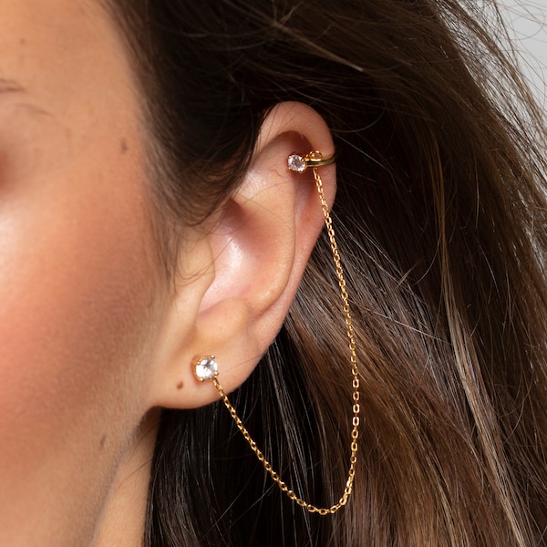 Stud with chain and cartilage hugging cuff, Gold ear cuff, Ear cuff, Chain ear cuff, Chain earrings, Dainty earrings, Minimalist earrings