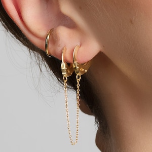 Huggie hoops gold, Handcuff hoop earrings, Dainty earrings, Double hoop earring with chain, Delicate hoops, Dainty hoops, Small hoops