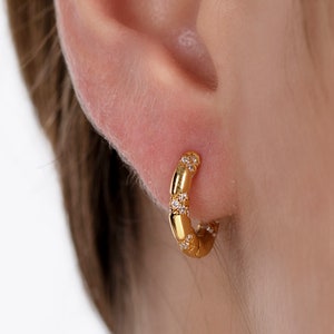 Huggie hoops, Dainty earrings, Tiny hoop earrings, Small hoops, Huggie cz hoops, cz hoops gold, Dainty hoops, Gold hoops