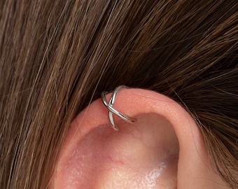 Mankiet do ucha Criss Cross: Srebrna biżuteria do chrząstki bez przekłuwania