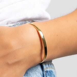 Dainty and minimalist bangle bracelet, Cuff bracelet, 18k gold plated 925 silver bracelet, Personalized gift, Personalised cuff bracelet image 2