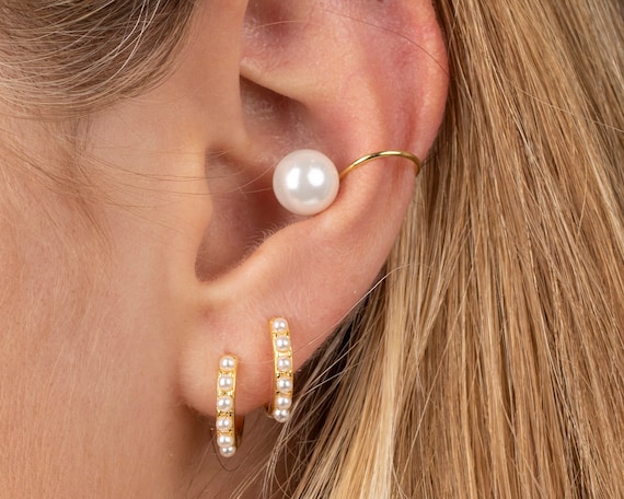 Pearl Hoops Dainty Pearl Earrings Huggie Earrings Small Hoops Huggie Hoops Hoops Gold Dainty Hoops Gold Hoops Pearls Gold Hoops Etsy