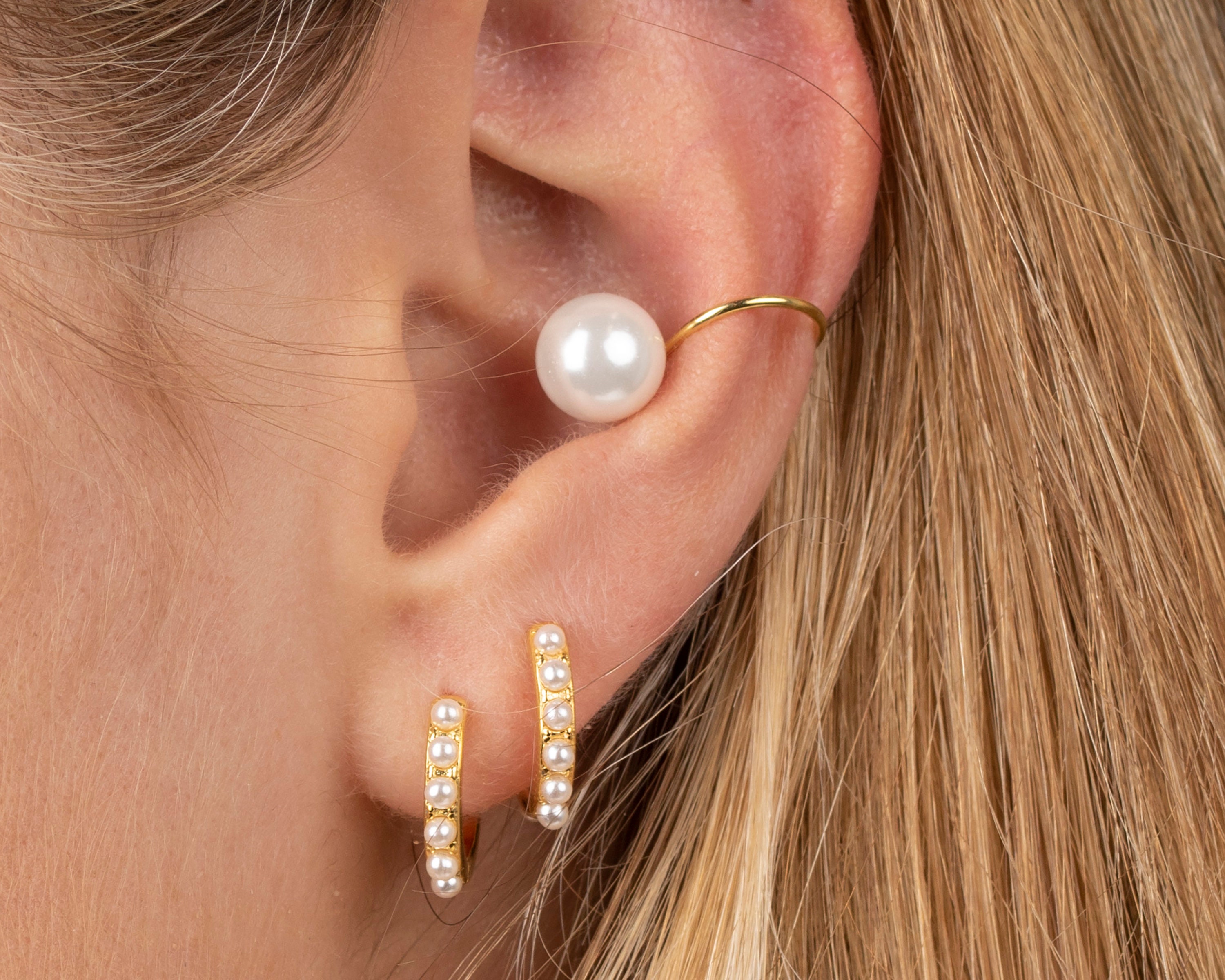 Pearl Hoops Dainty Pearl Earrings Huggie Earrings Small Hoops Huggie Hoops Hoops Gold Dainty Hoops Gold Hoops Pearls Gold Hoops Etsy