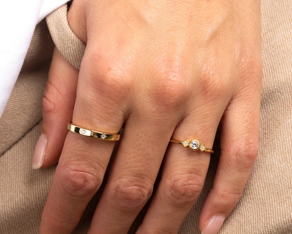 Anello Con Doppia Stella Di Diamanti Su Tre Fasce | - La Tua Gioi