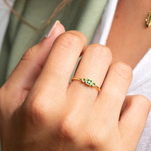 Emerald ring, Dainty ring, Gold ring, Silver ring, Gold emerald cz, Delicate ring, Minimalist ring, Promise ring, Engagement ring zdjęcie 8