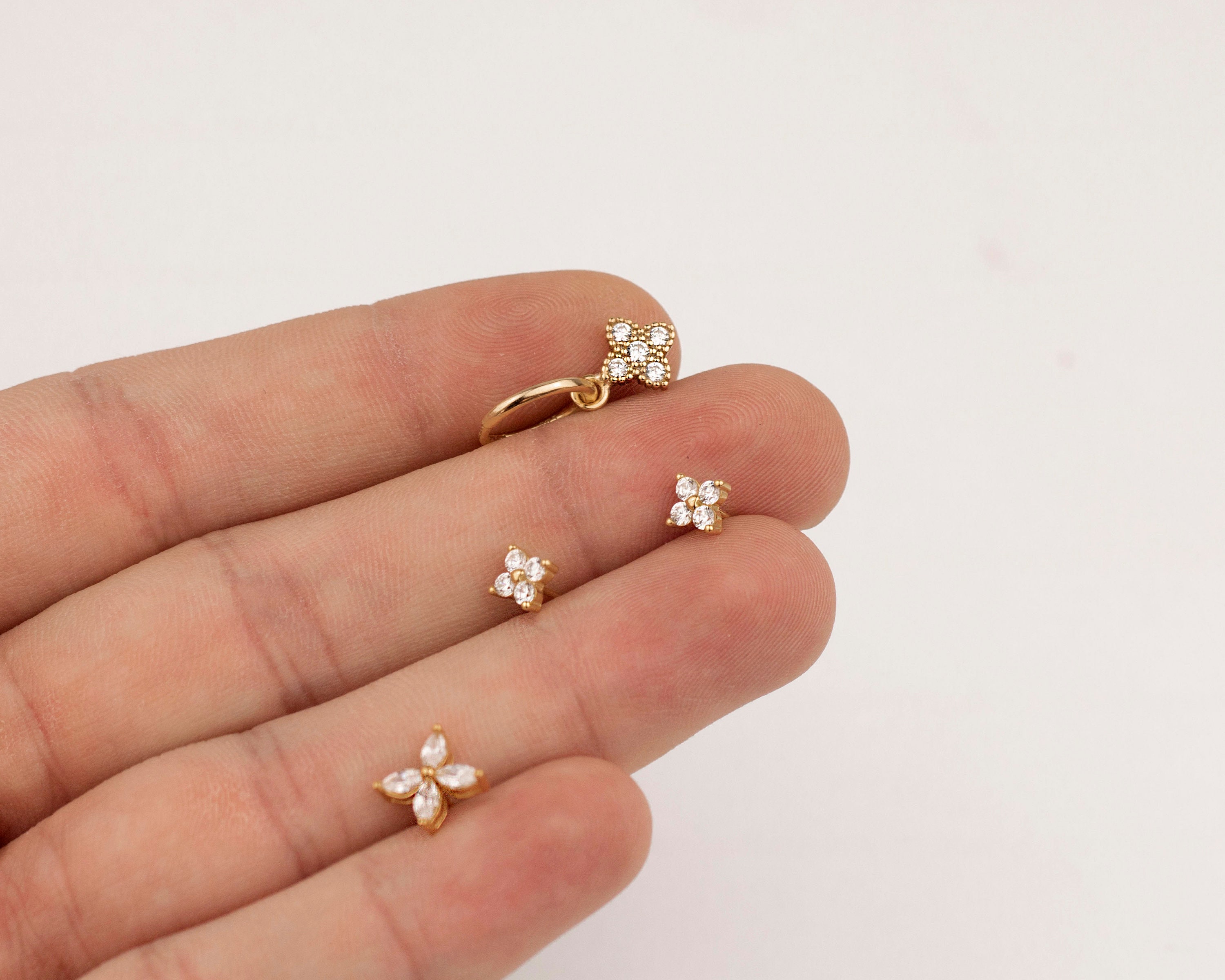 Orecchini a cerchio in argento Sterling con ciondolo a forma di croce e cristallo trasparente, per donne e ragazze, con cristalli e zirconi cubici