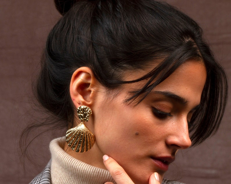 Golden shell earrings, Statement earrings, Fashion earrings, Statement jewelry, Silver-plating earrings, Shell jewelry image 1