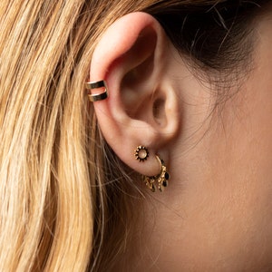Dainty ear cuff, Huggie ear cuff, Gold ear cuff, Silver ear cuff, Minimalist ear cuff, thin ear cuff, Tiny ear cuff, Simple ear cuff