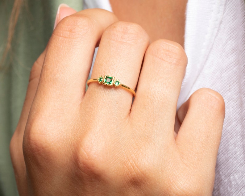 Emerald ring, Dainty ring, Gold ring, Silver ring, Gold emerald cz, Delicate ring, Minimalist ring, Promise ring, Engagement ring zdjęcie 3